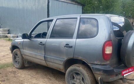 Chevrolet Niva I рестайлинг, 2005 год, 200 000 рублей, 2 фотография
