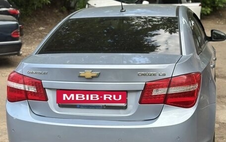 Chevrolet Cruze II, 2010 год, 650 000 рублей, 7 фотография
