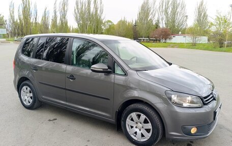 Volkswagen Touran III, 2011 год, 1 050 000 рублей, 7 фотография