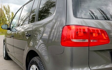 Volkswagen Touran III, 2011 год, 1 050 000 рублей, 9 фотография
