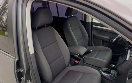 Volkswagen Touran III, 2011 год, 1 050 000 рублей, 11 фотография