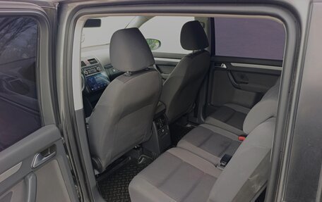 Volkswagen Touran III, 2011 год, 1 050 000 рублей, 20 фотография