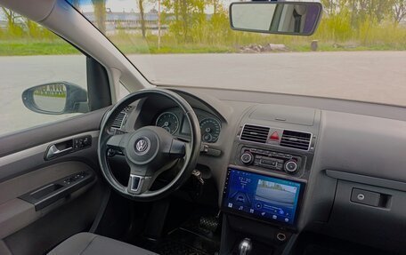 Volkswagen Touran III, 2011 год, 1 050 000 рублей, 13 фотография