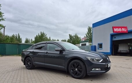 Volkswagen Passat B8 рестайлинг, 2017 год, 1 350 000 рублей, 13 фотография