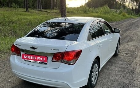 Chevrolet Cruze II, 2014 год, 735 000 рублей, 4 фотография