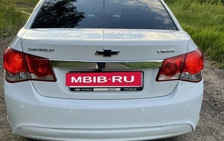 Chevrolet Cruze II, 2014 год, 735 000 рублей, 10 фотография
