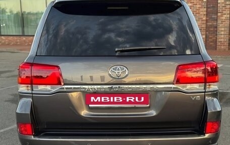 Toyota Land Cruiser 200, 2018 год, 7 920 000 рублей, 3 фотография