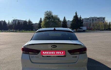 KIA Optima IV, 2016 год, 1 800 000 рублей, 13 фотография