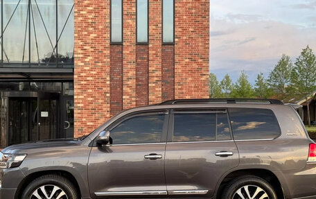 Toyota Land Cruiser 200, 2018 год, 7 920 000 рублей, 16 фотография
