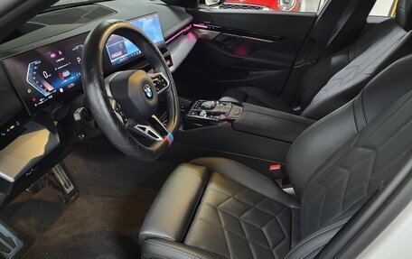 BMW 5 серия, 2025 год, 5 788 000 рублей, 7 фотография