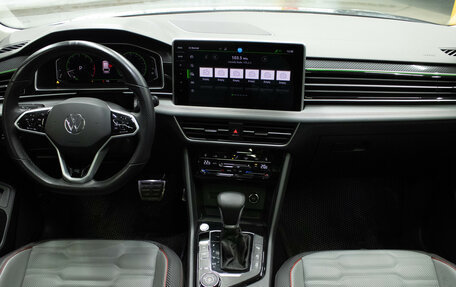Volkswagen Tiguan II, 2023 год, 4 379 000 рублей, 9 фотография