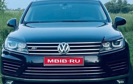 Volkswagen Touareg III, 2016 год, 4 000 000 рублей, 1 фотография
