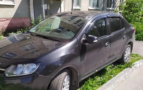 Renault Logan II, 2017 год, 800 000 рублей, 1 фотография