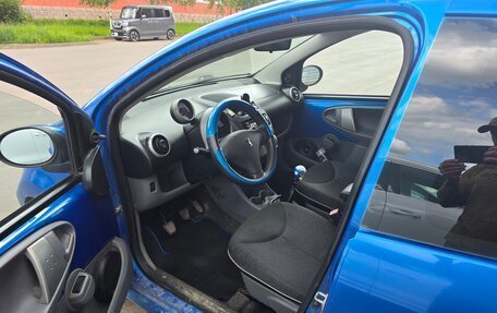 Peugeot 107 I рестайлинг, 2009 год, 320 000 рублей, 10 фотография