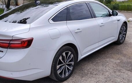 Renault Talisman, 2022 год, 2 700 000 рублей, 2 фотография