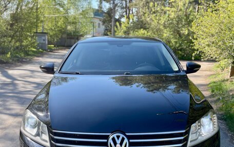 Volkswagen Passat B7, 2011 год, 949 999 рублей, 2 фотография