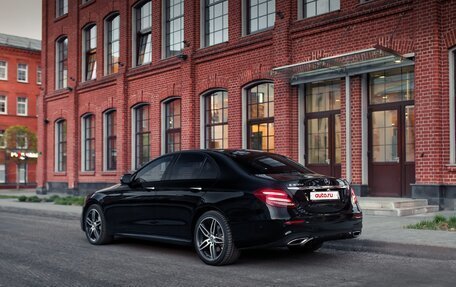 Mercedes-Benz E-Класс, 2018 год, 2 900 000 рублей, 6 фотография