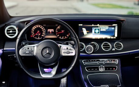 Mercedes-Benz E-Класс, 2018 год, 2 900 000 рублей, 20 фотография