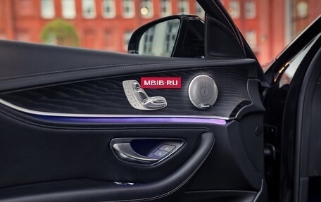 Mercedes-Benz E-Класс, 2018 год, 2 900 000 рублей, 14 фотография