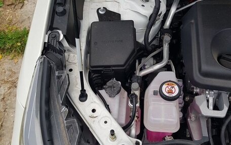 Toyota RAV4, 2021 год, 4 300 000 рублей, 4 фотография