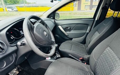 Renault Logan II, 2017 год, 879 000 рублей, 5 фотография