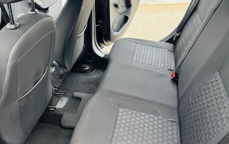 Renault Logan II, 2017 год, 879 000 рублей, 9 фотография