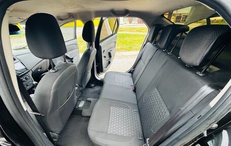 Renault Logan II, 2017 год, 879 000 рублей, 12 фотография