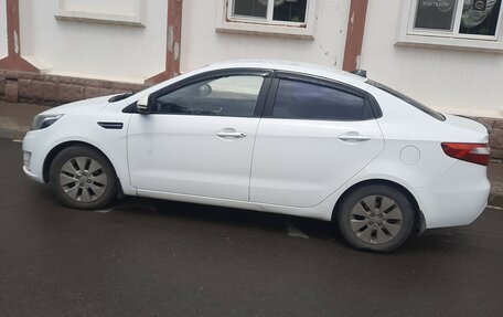 KIA Rio III рестайлинг, 2014 год, 900 000 рублей, 3 фотография
