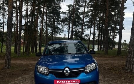 Renault Logan II, 2014 год, 450 000 рублей, 2 фотография