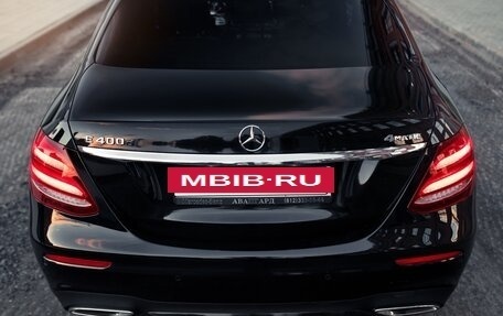 Mercedes-Benz E-Класс, 2018 год, 2 900 000 рублей, 5 фотография