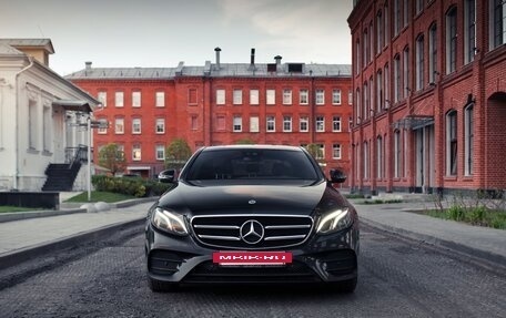 Mercedes-Benz E-Класс, 2018 год, 2 900 000 рублей, 8 фотография