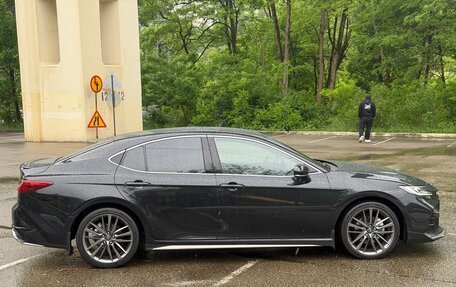 Toyota Camry, 2024 год, 3 950 000 рублей, 2 фотография