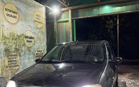 Renault Logan I, 2005 год, 322 000 рублей, 16 фотография
