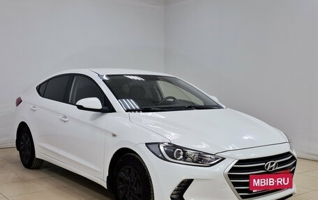 Hyundai Elantra VI рестайлинг, 2018 год, 1 250 000 рублей, 6 фотография