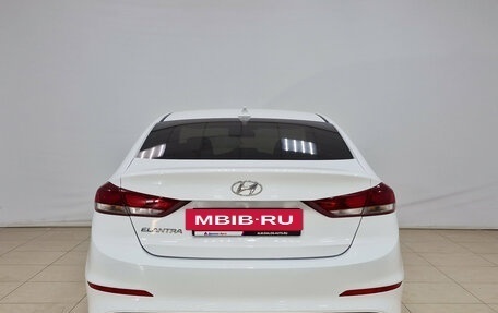 Hyundai Elantra VI рестайлинг, 2018 год, 1 250 000 рублей, 8 фотография