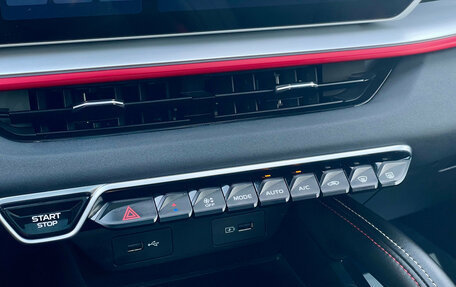 Geely Coolray I, 2023 год, 2 219 000 рублей, 17 фотография