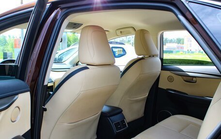 Lexus NX I, 2016 год, 2 700 000 рублей, 9 фотография