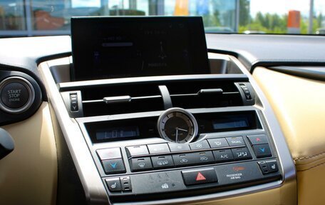 Lexus NX I, 2016 год, 2 700 000 рублей, 14 фотография