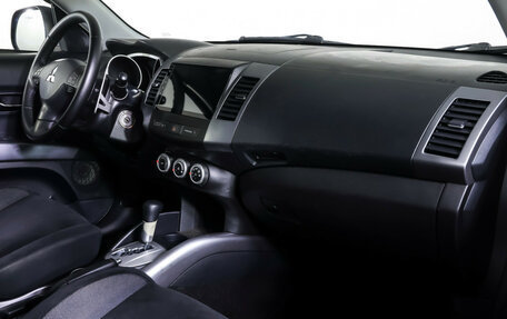 Mitsubishi Outlander III рестайлинг 3, 2007 год, 850 000 рублей, 11 фотография
