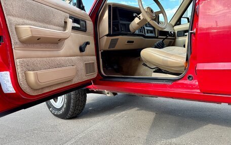 Jeep Cherokee, 1993 год, 3 199 000 рублей, 10 фотография