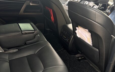 Toyota Land Cruiser 200, 2008 год, 3 300 000 рублей, 14 фотография