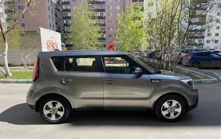 KIA Soul II рестайлинг, 2018 год, 1 700 000 рублей, 4 фотография