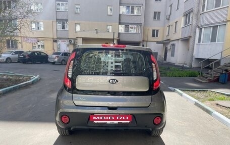 KIA Soul II рестайлинг, 2018 год, 1 700 000 рублей, 5 фотография