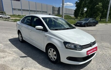 Volkswagen Polo VI (EU Market), 2015 год, 780 000 рублей, 3 фотография