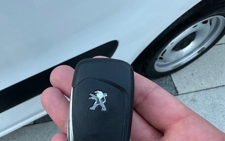 Peugeot Partner II рестайлинг 2, 2021 год, 1 320 000 рублей, 19 фотография