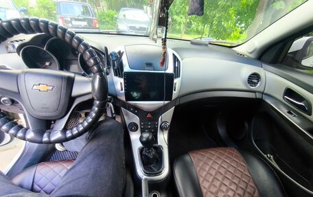 Chevrolet Cruze II, 2013 год, 730 000 рублей, 9 фотография