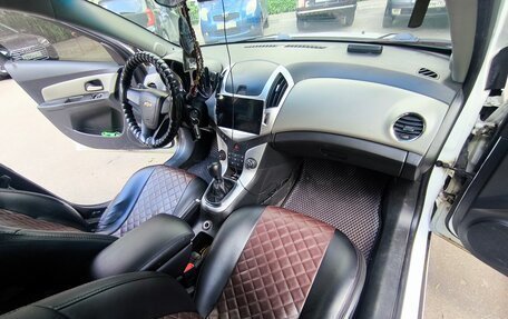 Chevrolet Cruze II, 2013 год, 730 000 рублей, 13 фотография