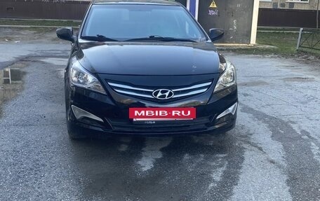 Hyundai Solaris II рестайлинг, 2016 год, 680 000 рублей, 2 фотография
