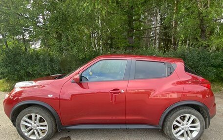 Nissan Juke II, 2014 год, 900 000 рублей, 3 фотография