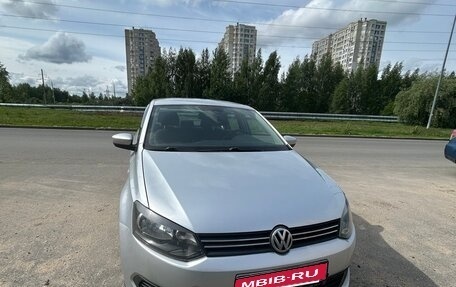 Volkswagen Polo VI (EU Market), 2011 год, 670 000 рублей, 1 фотография